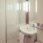 Ibis 3*