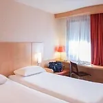 Ibis 3*