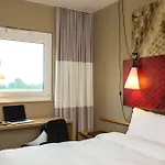 Ibis 酒店 康布雷