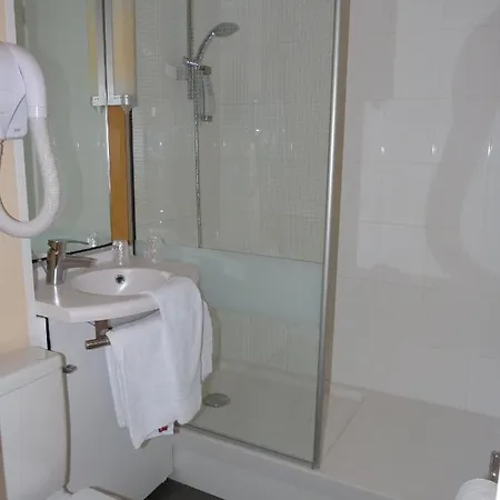 Ibis 3*