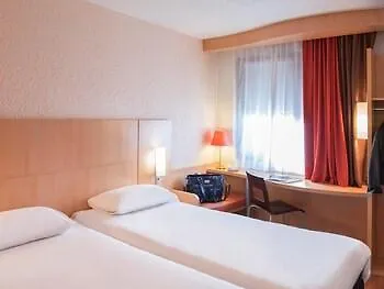 Ibis 3*