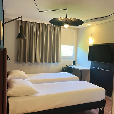 Ξενοδοχείο Ibis 3*