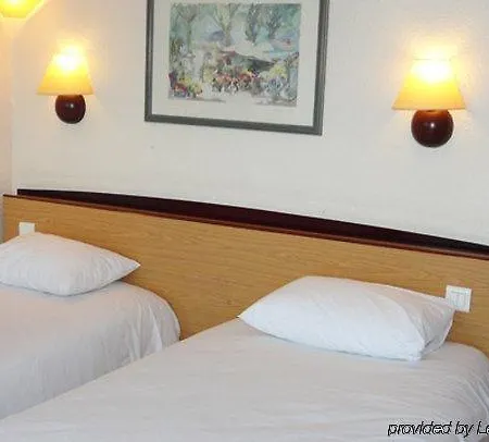 Ibis Hotel 3*