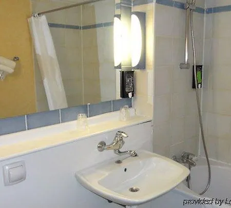 Ibis 3*