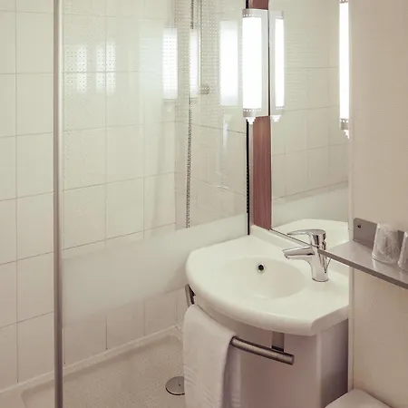 Ibis 3* Kamerrijk